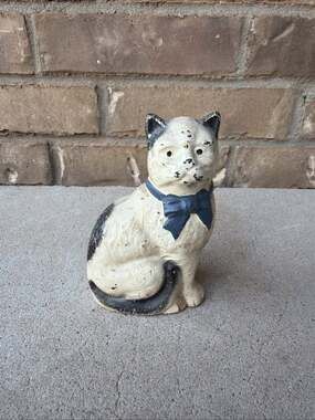 Vintage Cast Iron Cat Still Piggy Bank John Wright “Blue Bow” Detail